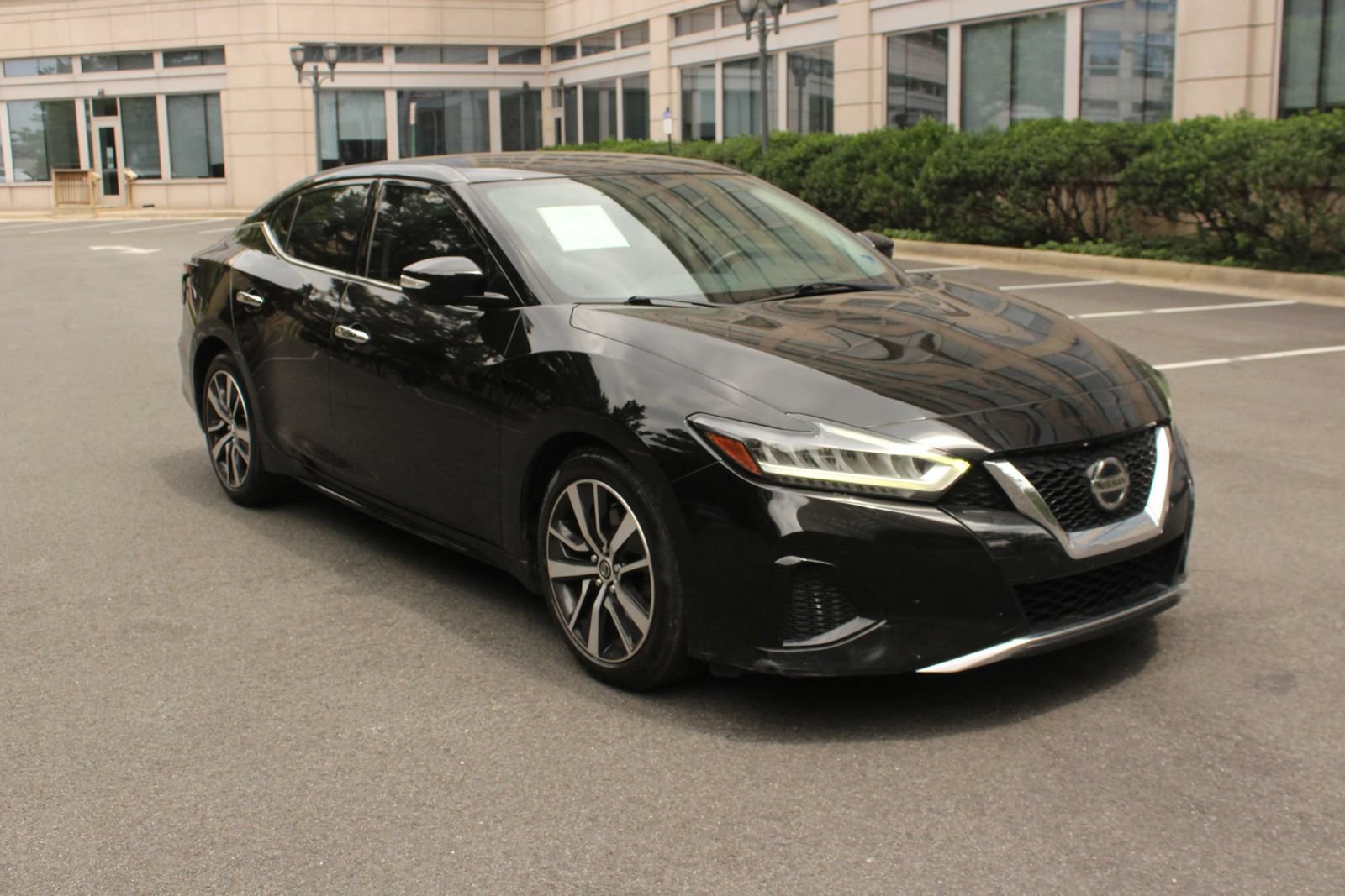 Used 2019 Nissan Maxima 3.5 SV w/ Floor Mat Group FWD image 1