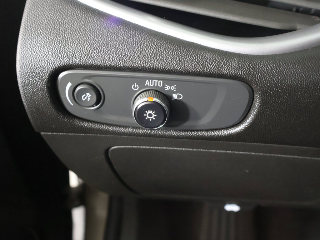 Used 2023 Chevrolet Malibu LT FWD image 33