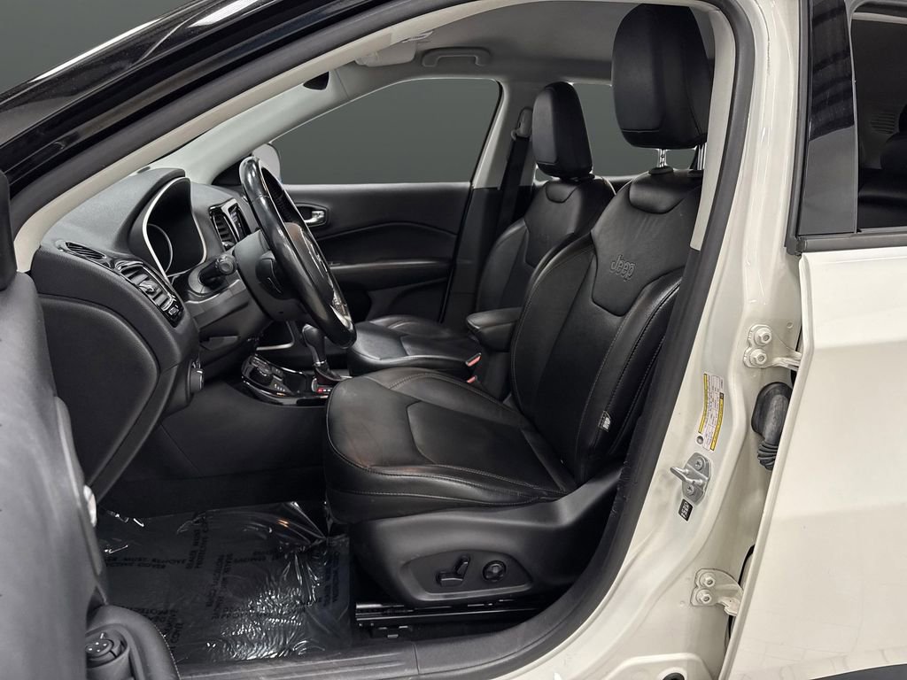 Used 2020 Jeep Compass Limited image 4