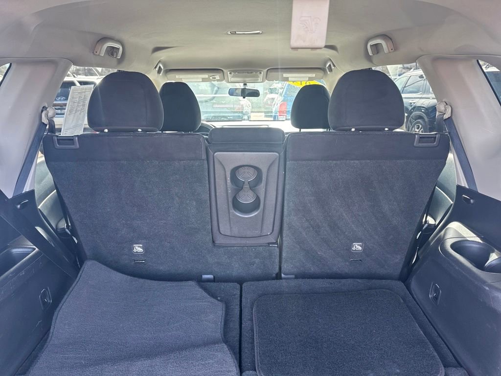 Used 2014 Nissan Rogue SV w/ SV Family Package image 13