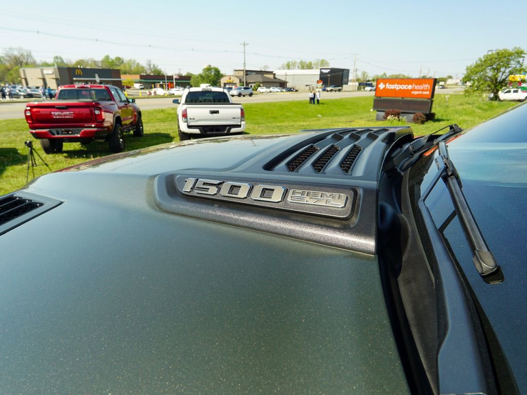 Used 2021 RAM 1500 Laramie w/ Sport Appearance Package image 8