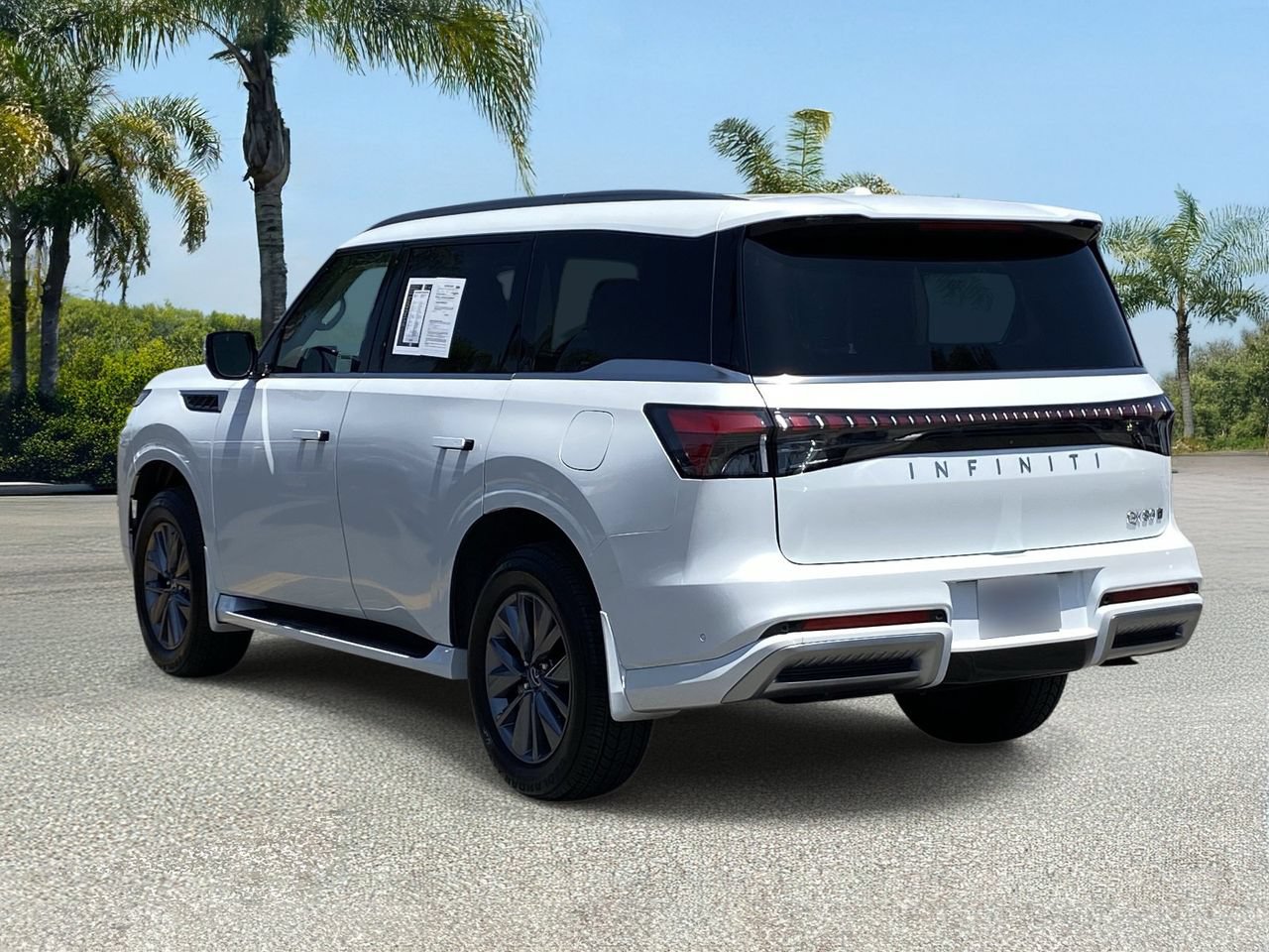 Certified 2026 INFINITI QX80 Pure w/ Cargo Package AWD/4WD image 3