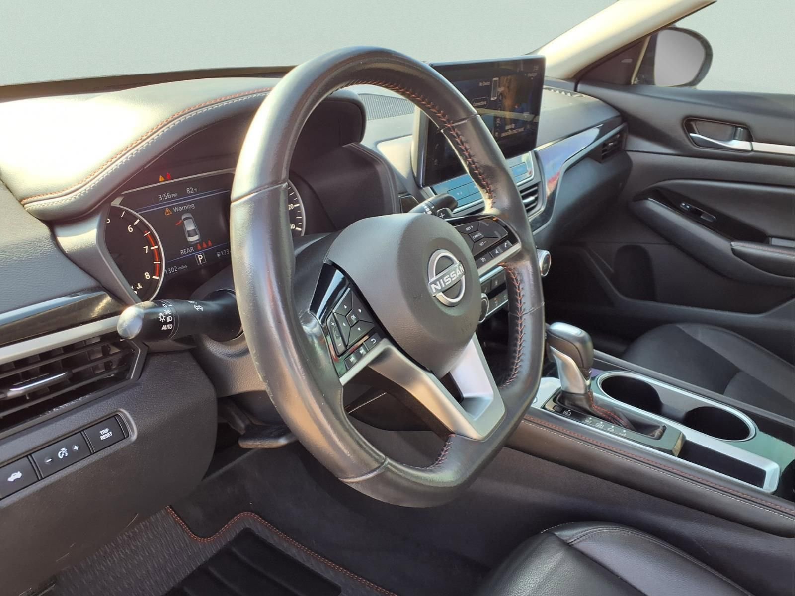 Used 2024 Nissan Altima 2.5 SR w/ SR Premium Package image 17