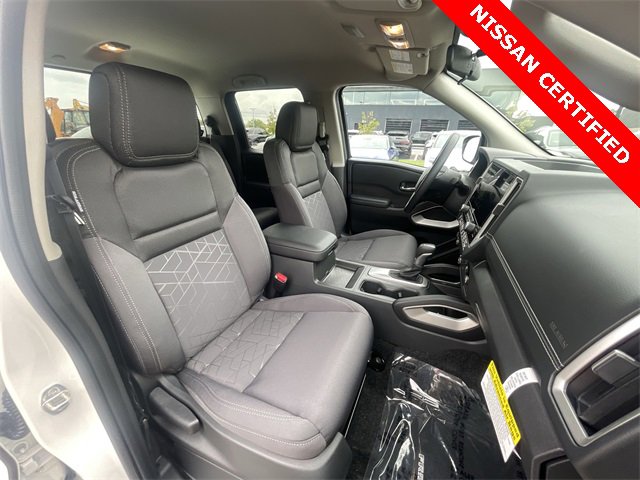 Certified 2025 Nissan Frontier SV image 23