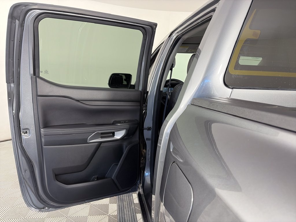 Used 2024 Ford Ranger Lariat w/ FX4 Off-Road Package AWD/4WD image 12