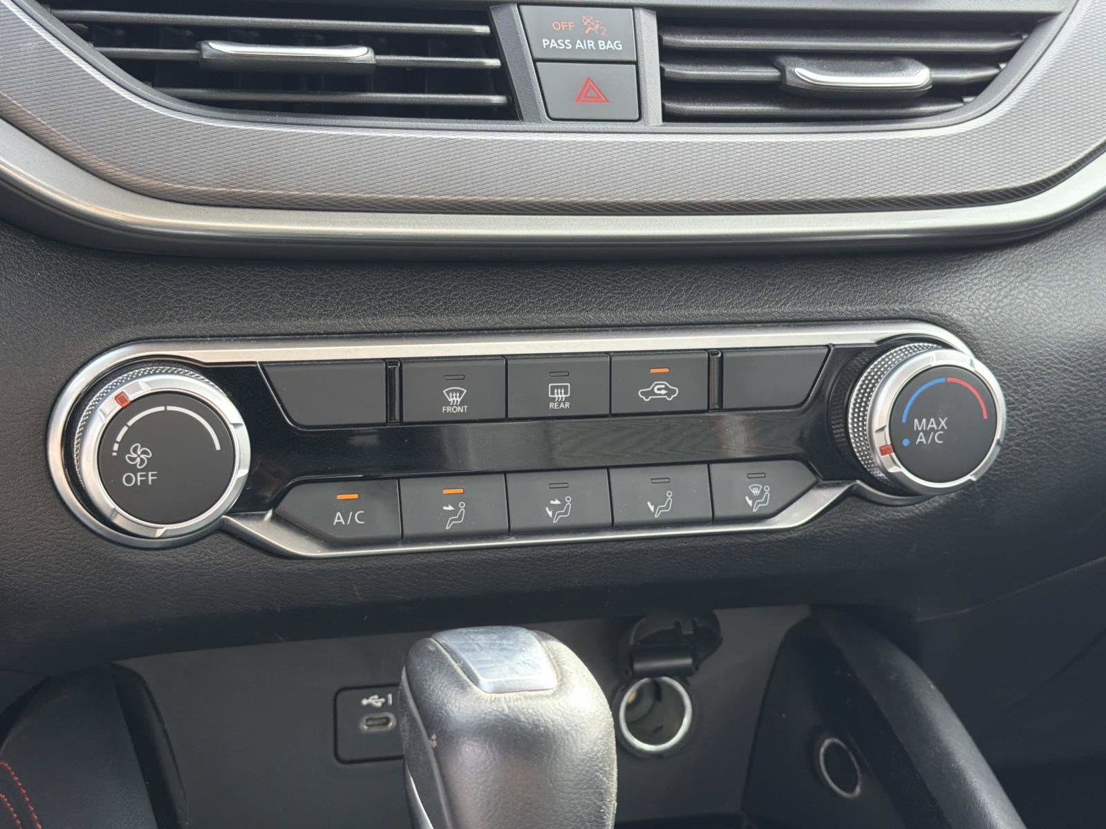 Used 2024 Nissan Altima 2.5 SR image 14