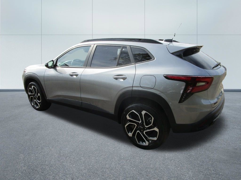 New 2026 Chevrolet Trax RS image 3