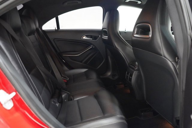 Used 2018 Mercedes-Benz CLA 250 4MATIC image 34