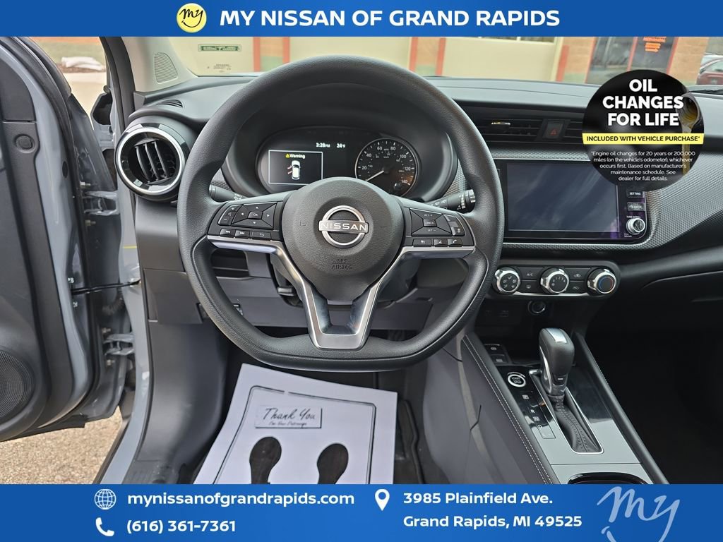 Used 2024 Nissan Kicks SV image 14