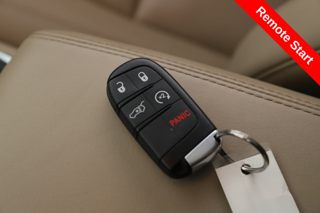 Used 2017 Dodge Durango Citadel w/ Technology Group AWD/4WD image 3