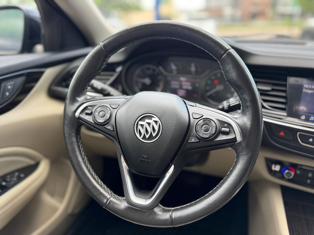 Used 2019 Buick Regal Essence AWD/4WD image 21