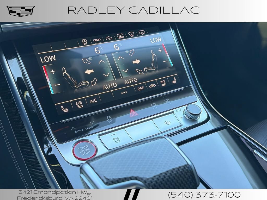 Used 2022 Audi S8 w/ S8 Comfort Plus Package AWD/4WD image 9