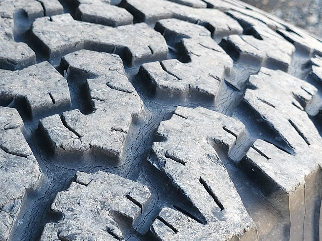 Used 2005 HUMMER H2 SUT w/ Preferred Equipment Group image 11