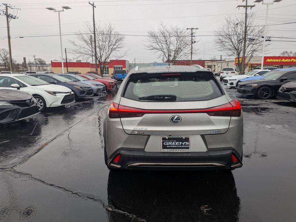 Used 2020 Lexus UX 250h F Sport w/ F Sport Premium Package image 10