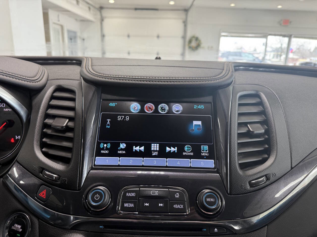 Used 2019 Chevrolet Impala Premier w/ Premier Convenience Package image 17