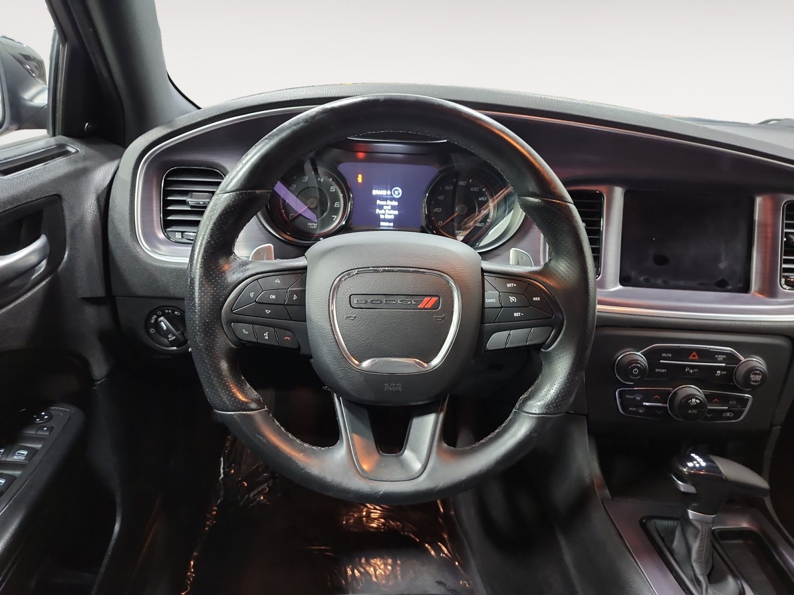Used 2018 Dodge Charger R/T w/ Blacktop Package RWD image 12