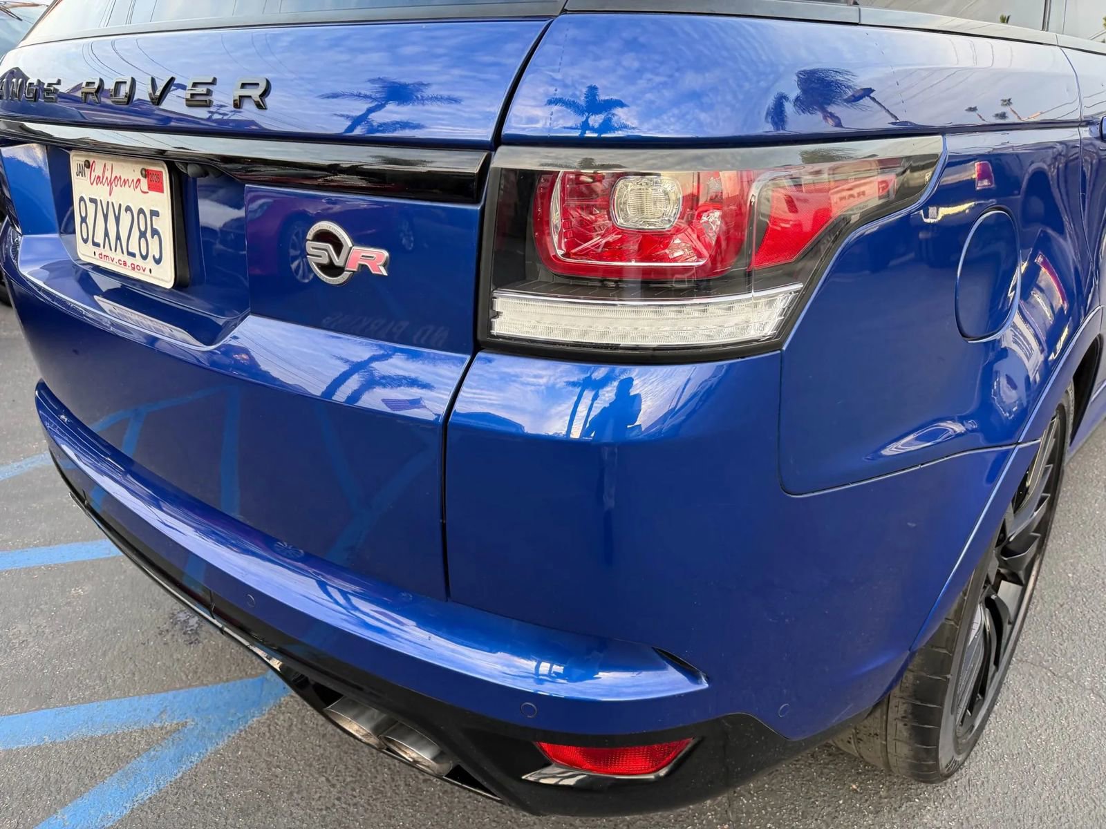 Used 2017 Land Rover Range Rover Sport SVR AWD/4WD image 8