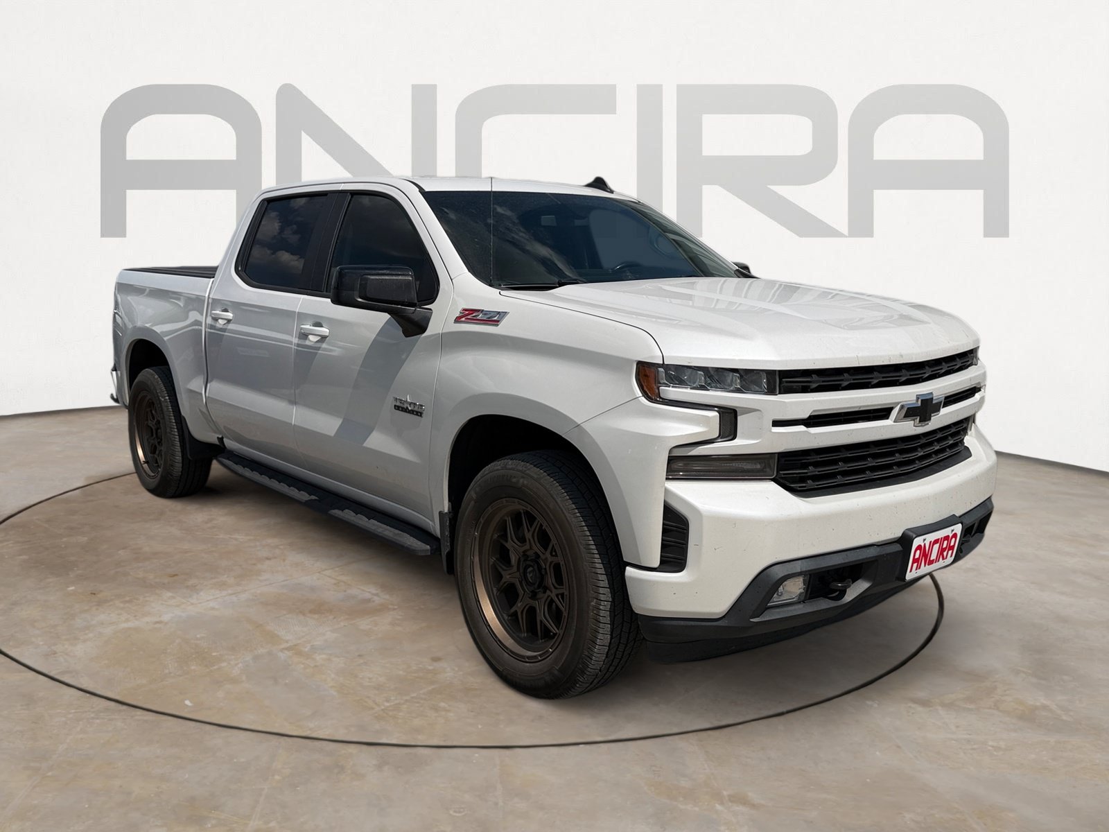 Used 2020 Chevrolet Silverado 1500 RST w/ Texas Edition AWD/4WD image 3