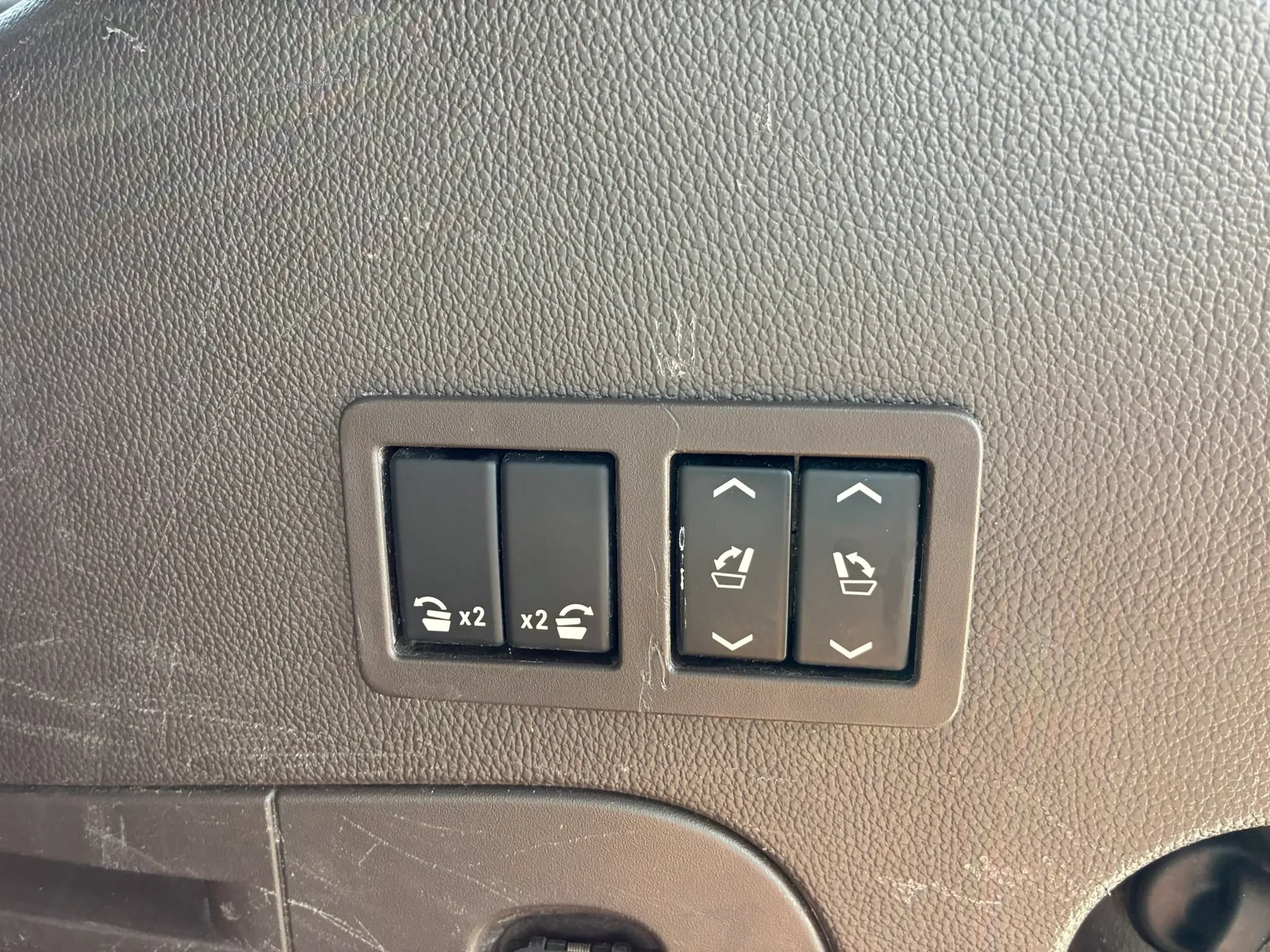 Used 2017 Chevrolet Tahoe Premier AWD/4WD image 10