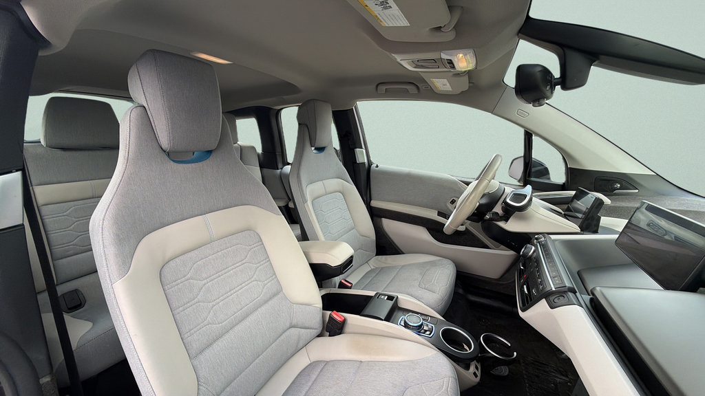 Used 2016 BMW i3 w/ Range Extender RWD image 29