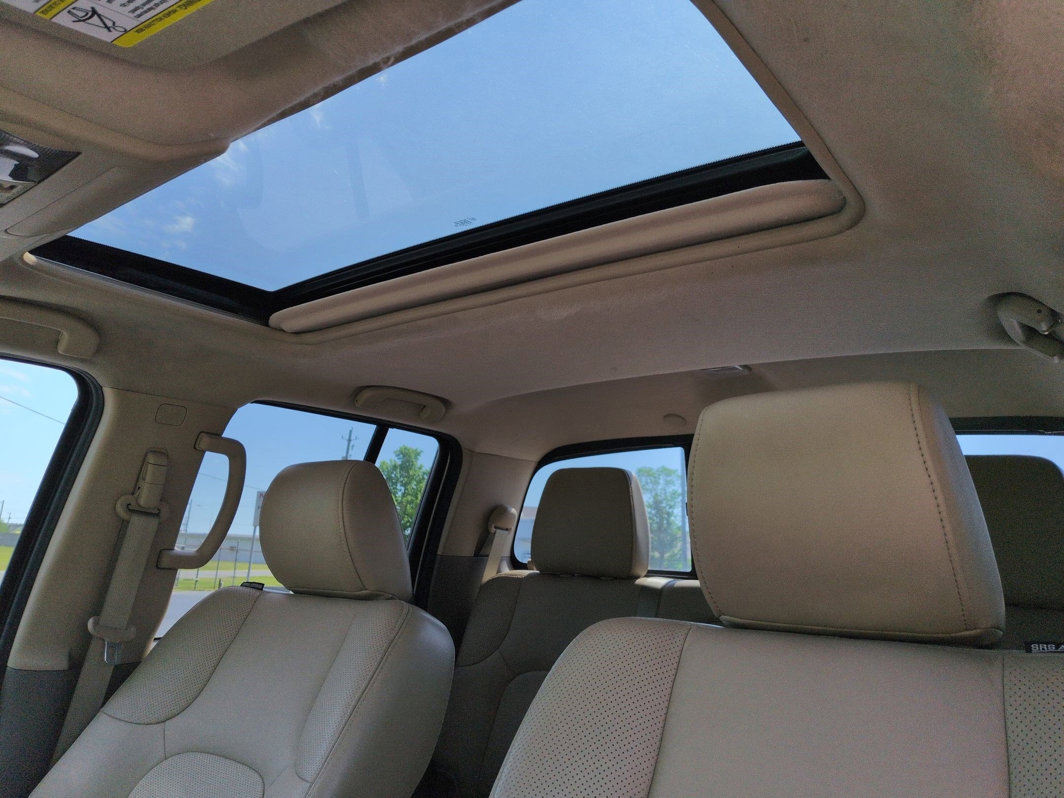 Used 2019 Nissan Frontier SL image 28