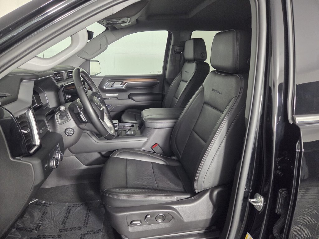 Used 2024 GMC Sierra 1500 Denali w/ Technology Package RWD image 10