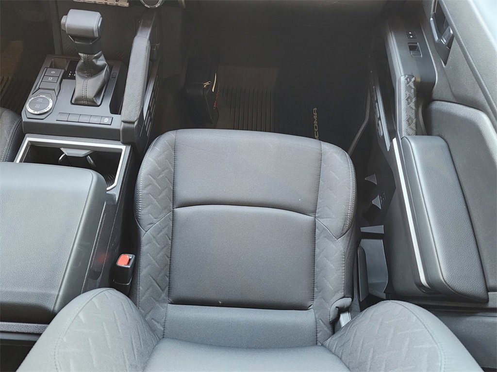 Used 2024 Toyota Tacoma SR5 image 12