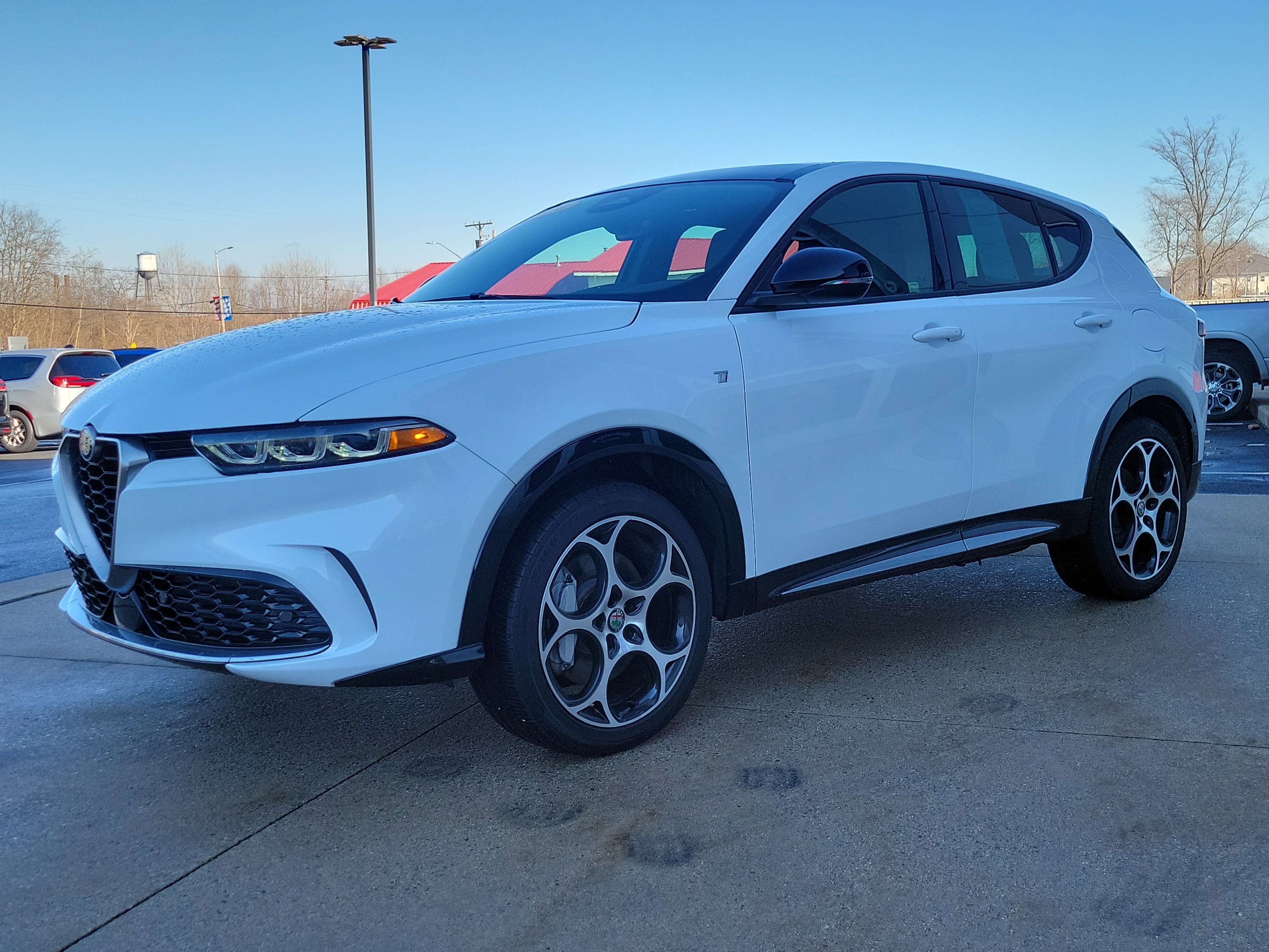 Used 2024 Alfa Romeo Tonale Ti image 2