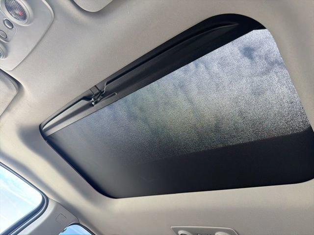 Used 2011 GMC Acadia Denali image 29