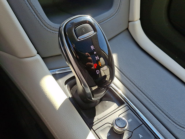 Used 2020 Cadillac XT6 Premium Luxury image 15