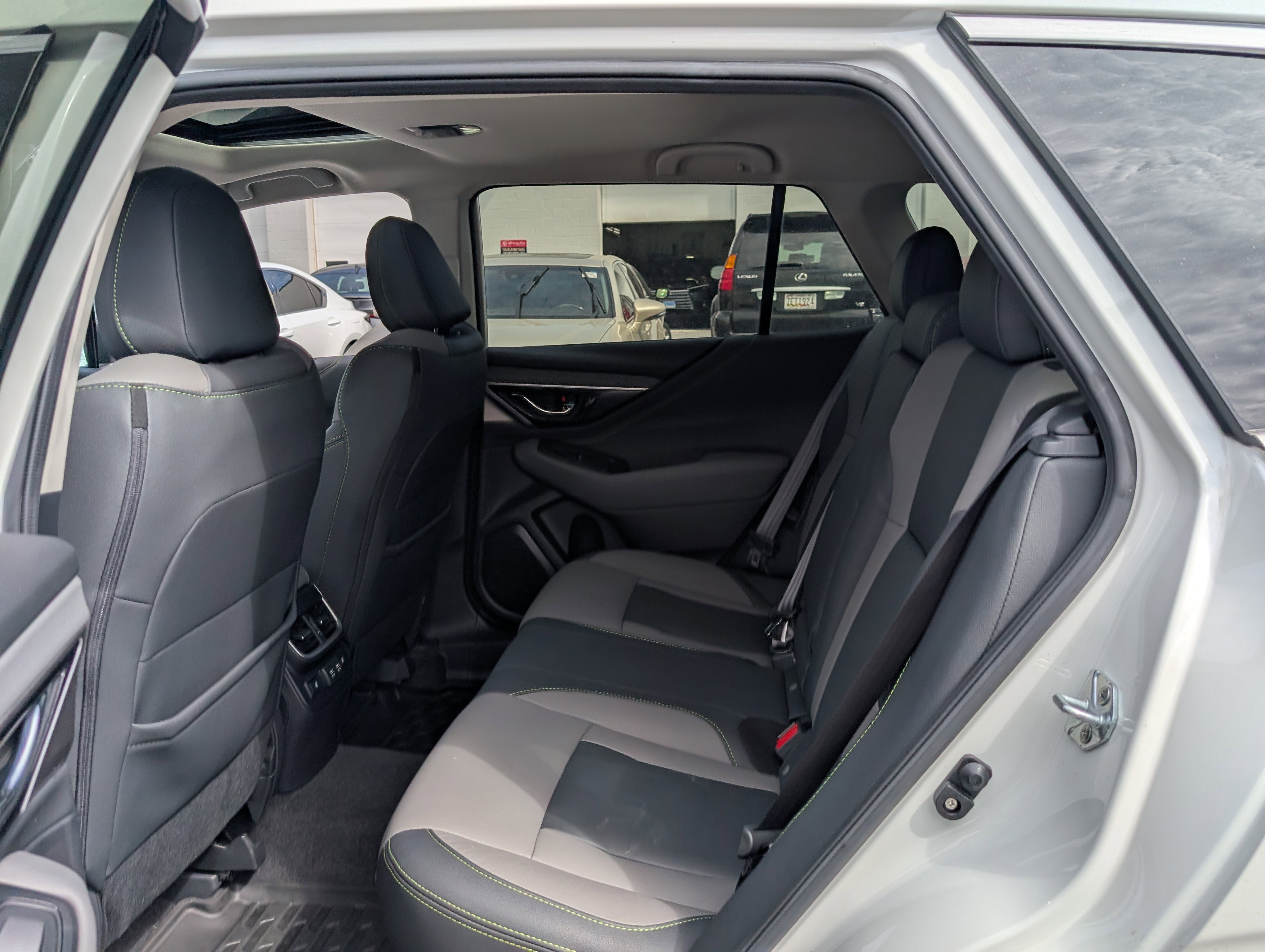 Used 2021 Subaru Outback Onyx Edition XT AWD/4WD image 15