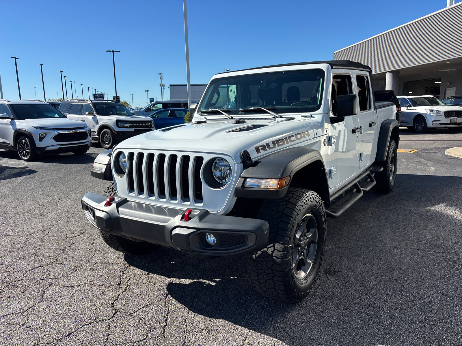 Used 2023 Jeep Gladiator Rubicon w/ LED Lighting Group AWD/4WD image 3