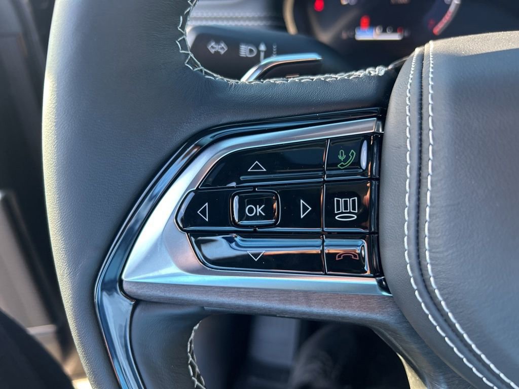 New 2025 Jeep Grand Cherokee Overland image 49