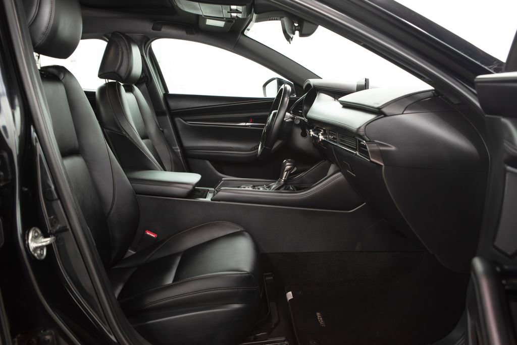 Used 2023 MAZDA MAZDA3 s FWD image 18