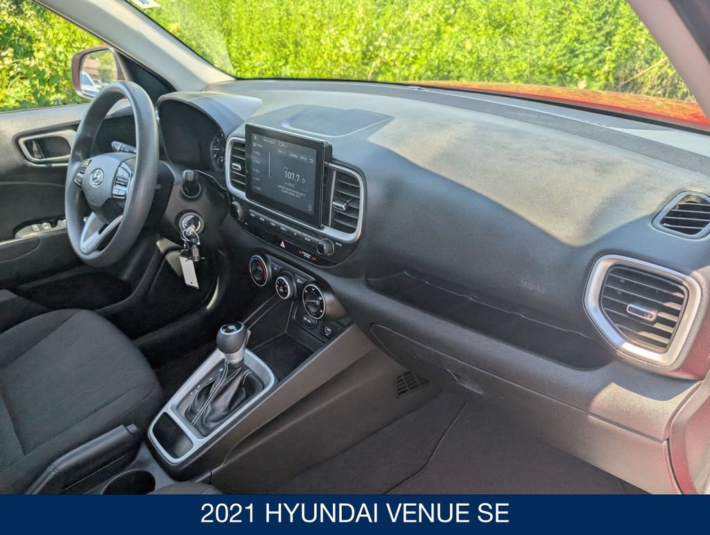 Certified 2021 Hyundai Venue SE FWD image 28