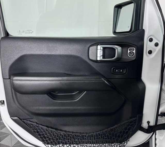 Used 2018 Jeep Wrangler Unlimited Rubicon image 14