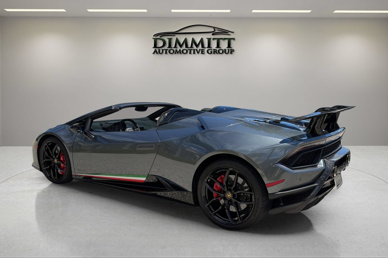 Used 2019 Lamborghini Huracan Performante AWD/4WD image 4