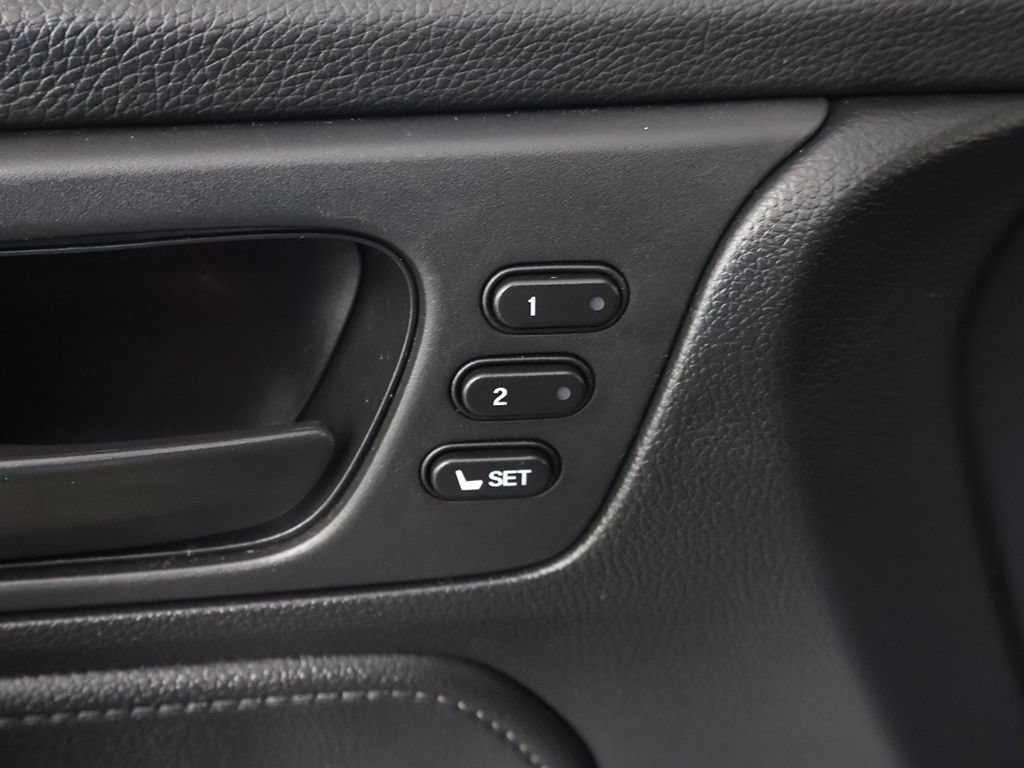 Used 2025 Honda Odyssey Sport-L image 39
