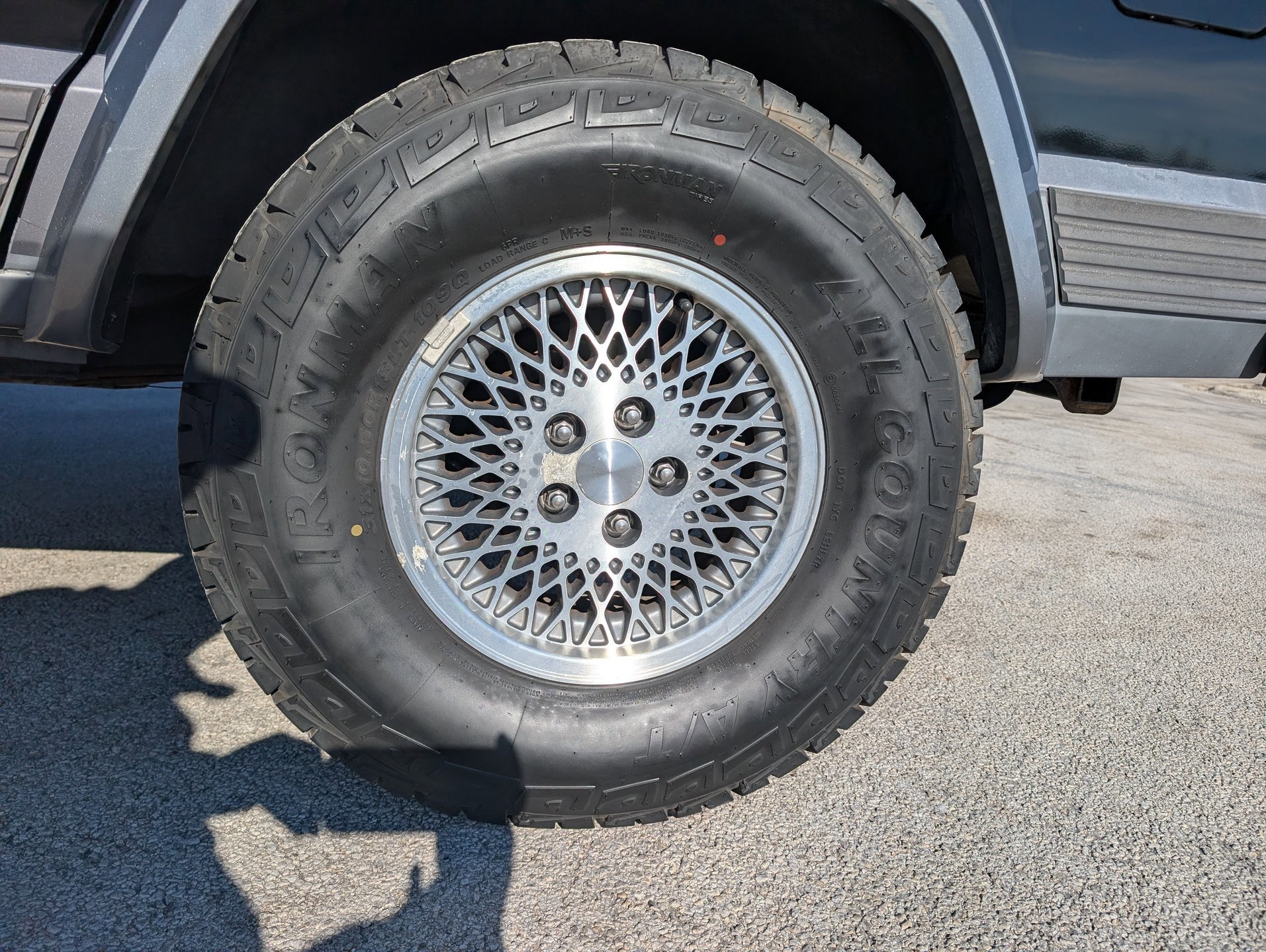 Used 1993 Jeep Cherokee Country image 64