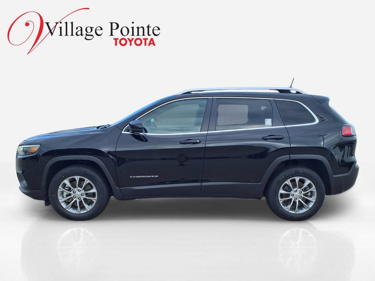 Used 2021 Jeep Cherokee Latitude Lux w/ Mopar Interior Package AWD/4WD image 2