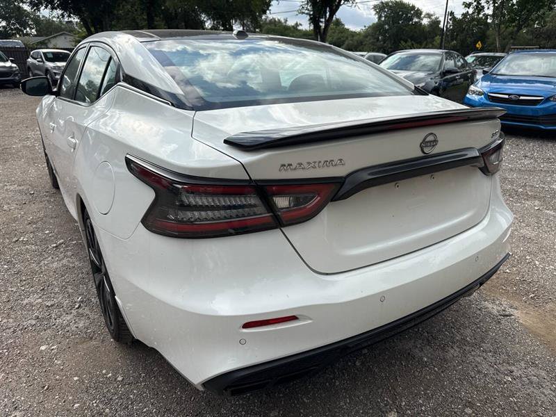 Used 2023 Nissan Maxima SR w/ Sport Mat Group FWD image 6
