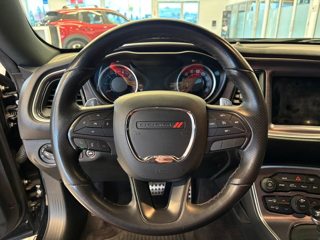 Used 2018 Dodge Challenger R/T Scat Pack w/ Driver Convenience Group image 17
