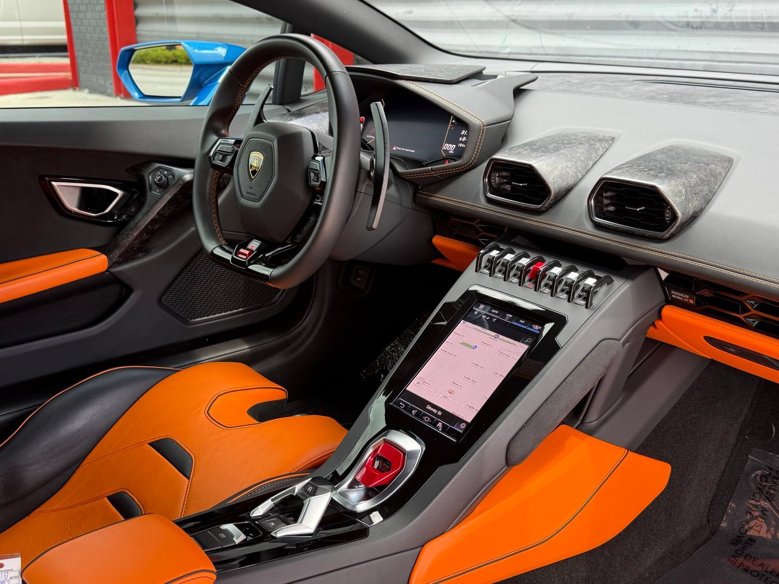 Used 2020 Lamborghini Huracan EVO RWD image 33