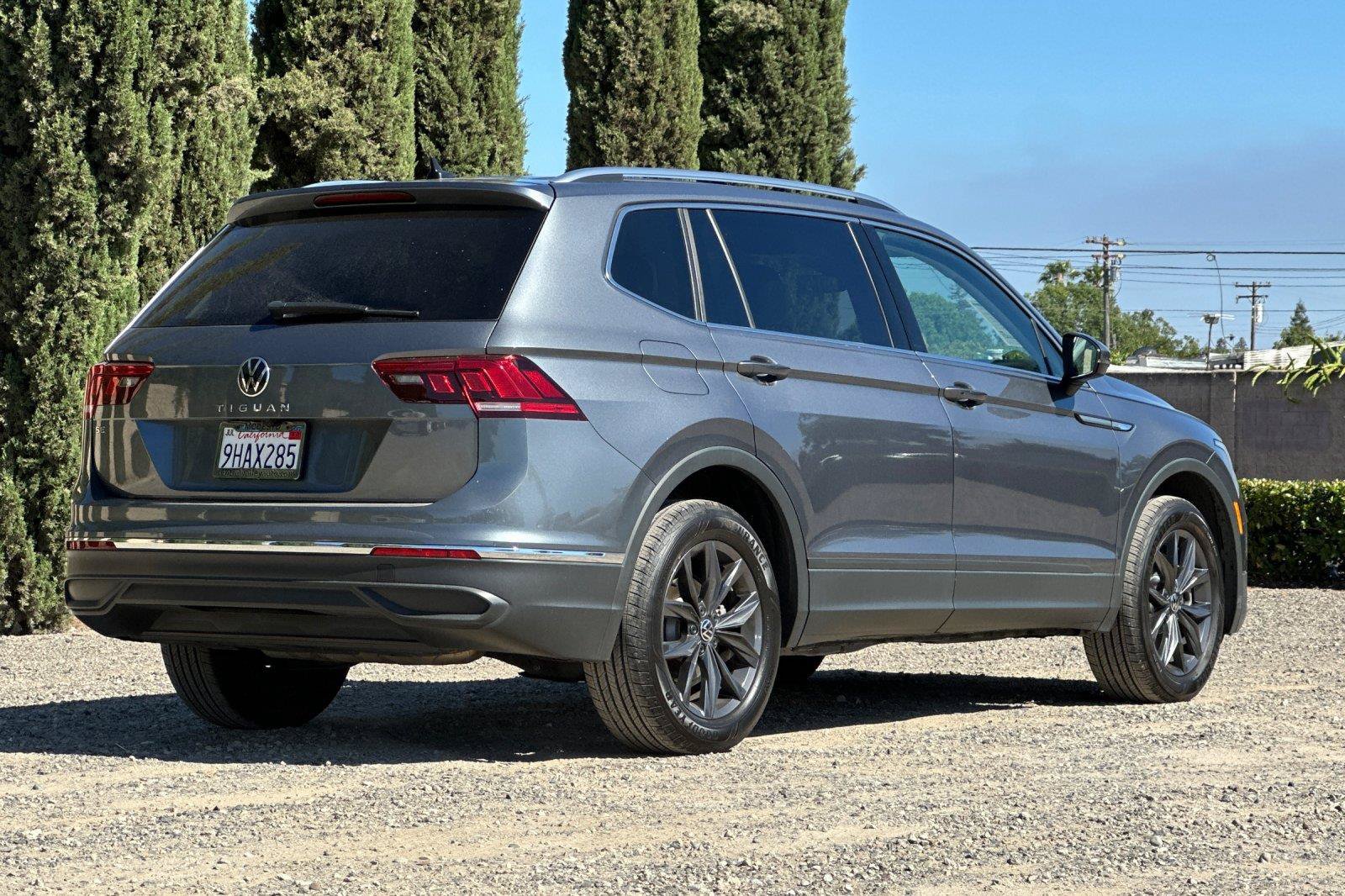 Certified 2023 Volkswagen Tiguan SE FWD image 4