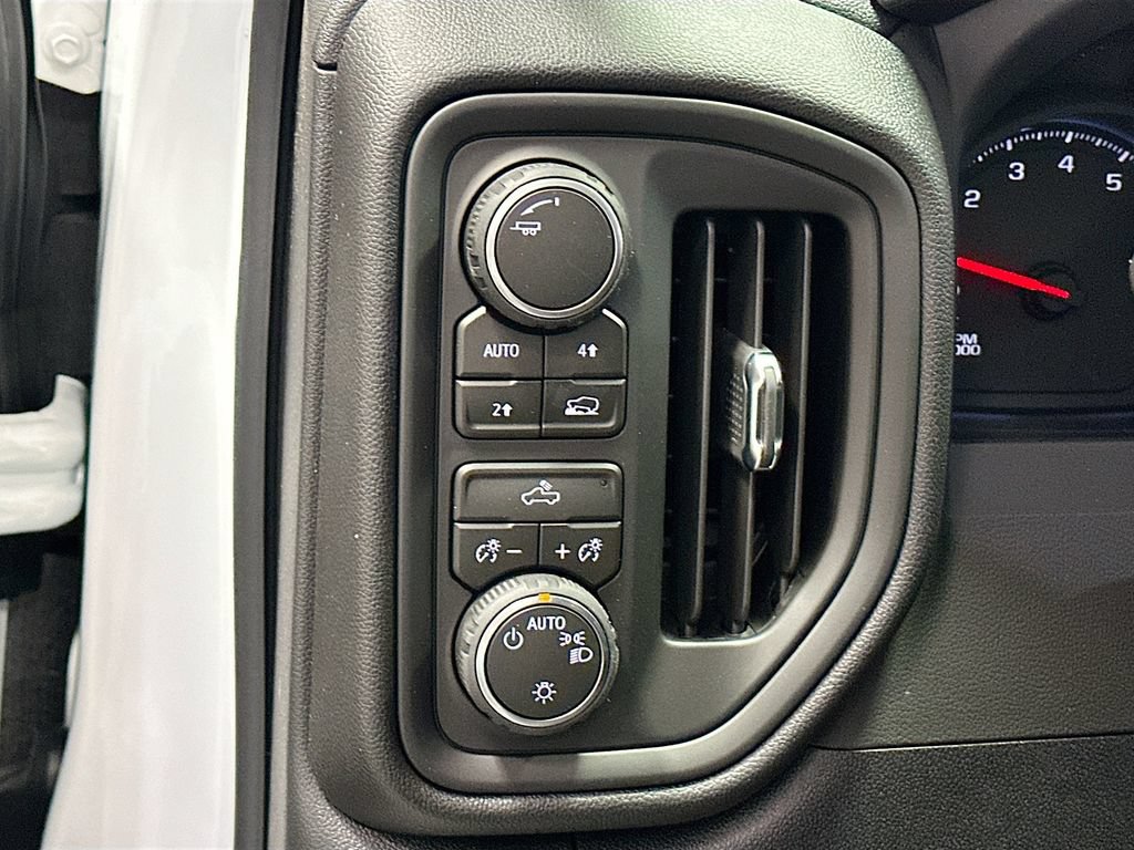 New 2026 Chevrolet Silverado 1500 Custom AWD/4WD image 14