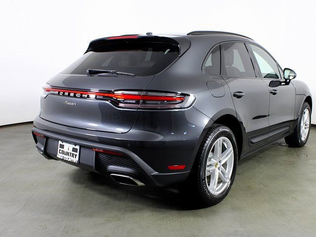 New 2026 Porsche Macan image 7