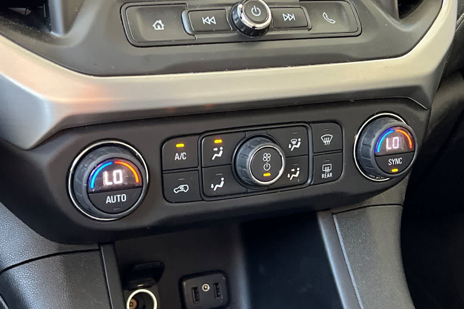 Used 2018 GMC Acadia SLE FWD image 23