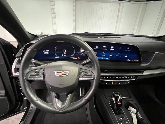 Used 2025 Cadillac XT4 Sport AWD/4WD image 16