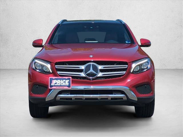 Used 2017 Mercedes-Benz GLC 300 4MATIC image 2