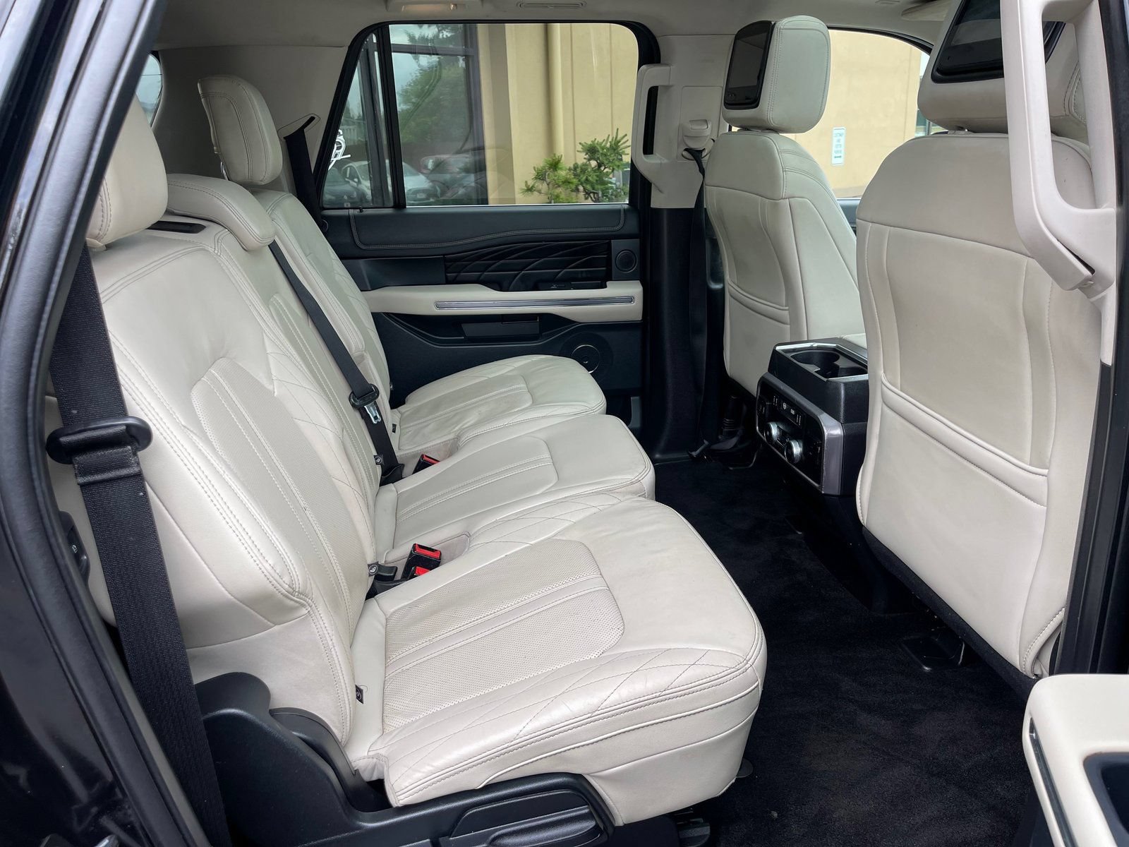 Used 2018 Ford Expedition Max Platinum AWD/4WD image 20